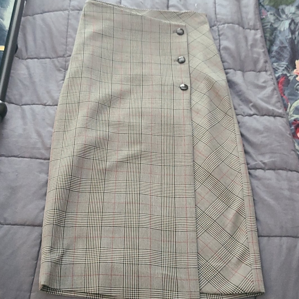 Plaid pencil skirt